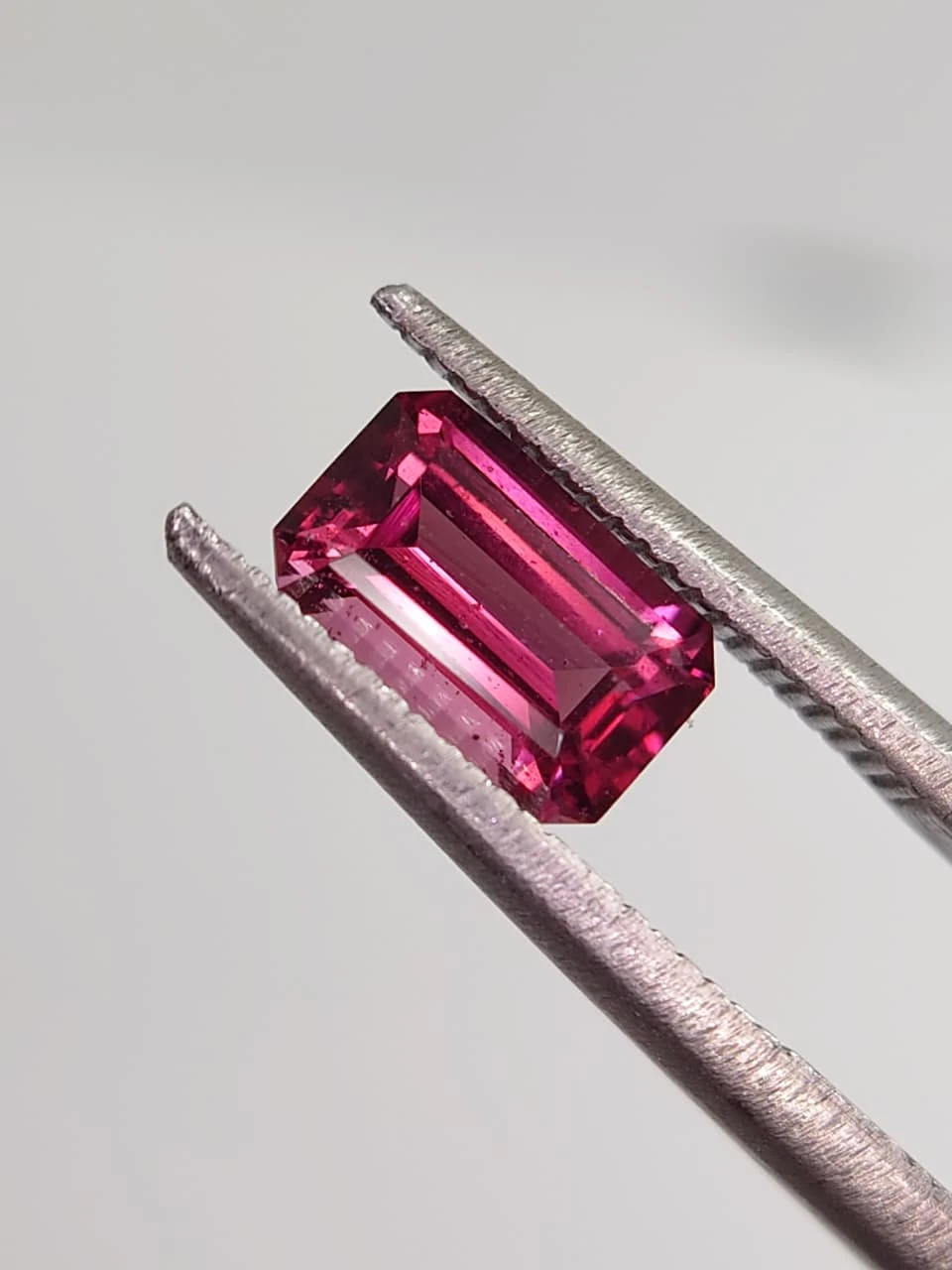 1ct Natural Umbalite Garnet from Tanzania — view 4
